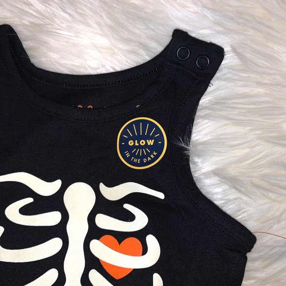 Cat & Jack Black Skeleton Glow in Dark Romper - Picture 3 of 9